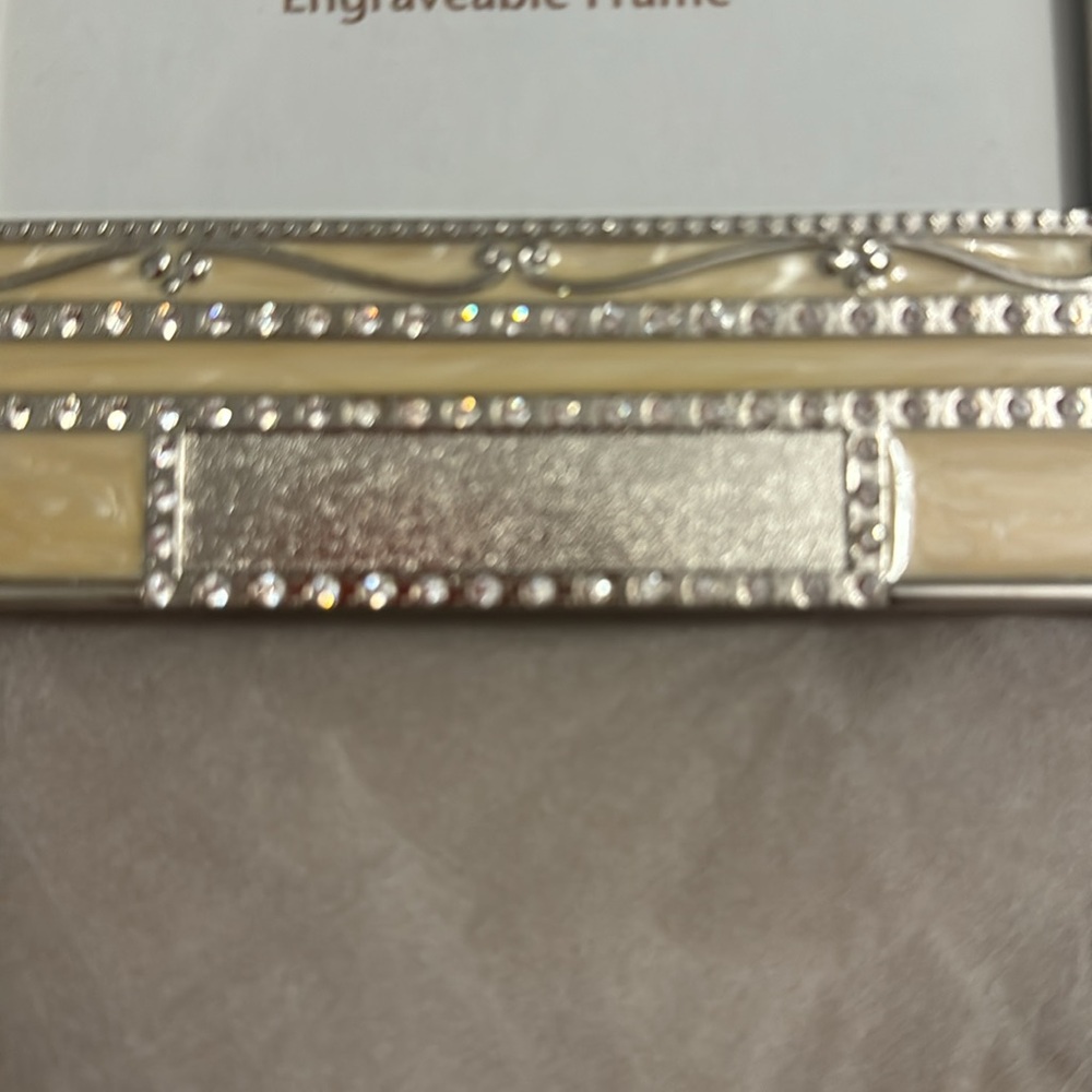 4x6 engraveable picture frame - Picture 2 of 7